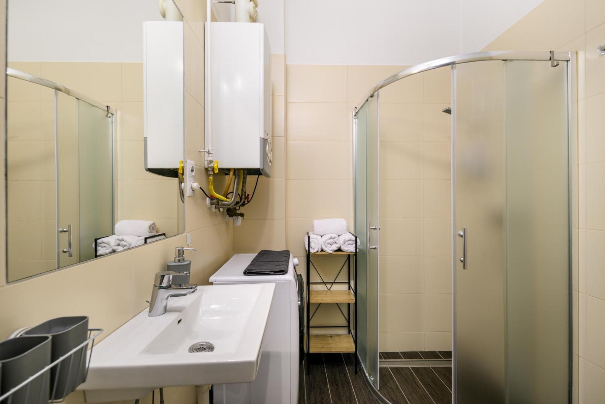 Oasis 2 Bd Apartamento